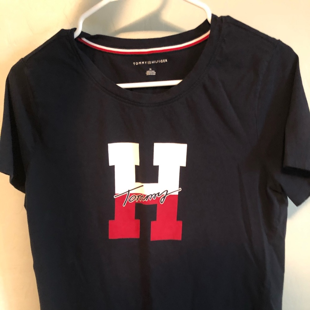 Tommy Hilfiger Women’s Shirt (Dark Blue)